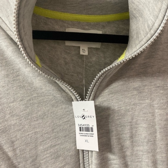 NWT L&G Fluffy Fleece Zip Top - Picture 6 of 7